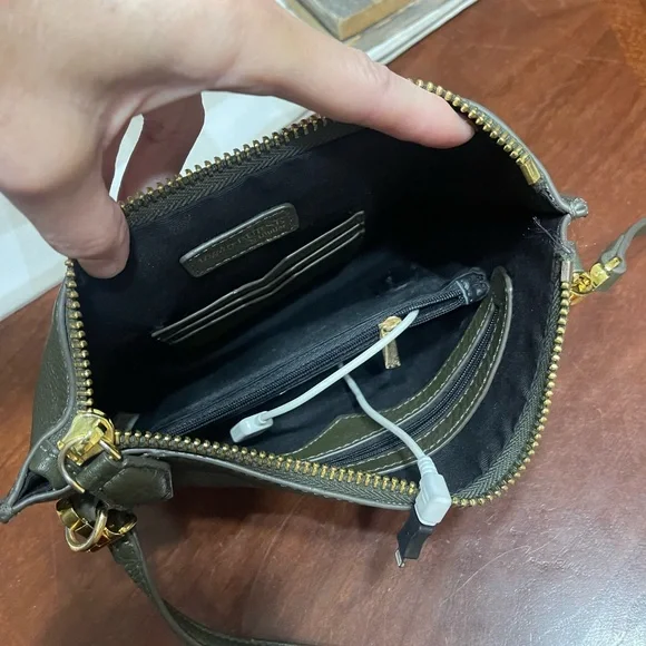 HButler Mighty Purse black pebbled leather crossbody - Picture 6 of 11